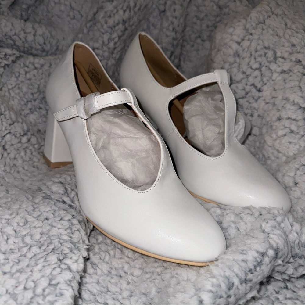 Dream Pairs - Low Chunky Heels White
